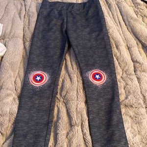 Girls captain America leggings hardly worn